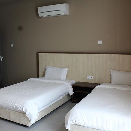 Tribeca Suites กูชิง ภายนอก รูปภาพ