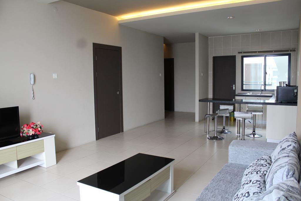 Tribeca Suites กูชิง ภายนอก รูปภาพ