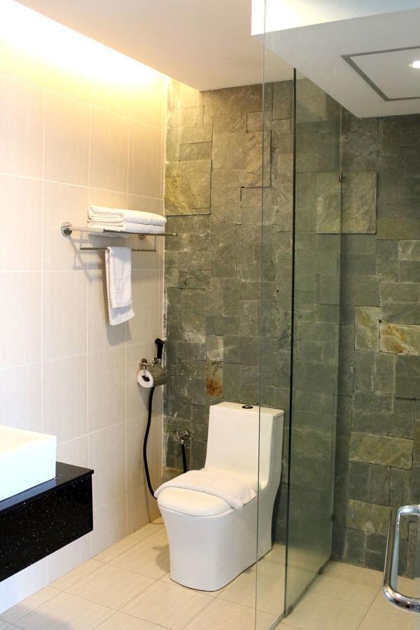 Tribeca Suites กูชิง ภายนอก รูปภาพ